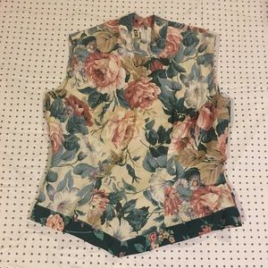 Vintage sleeeveless blouse